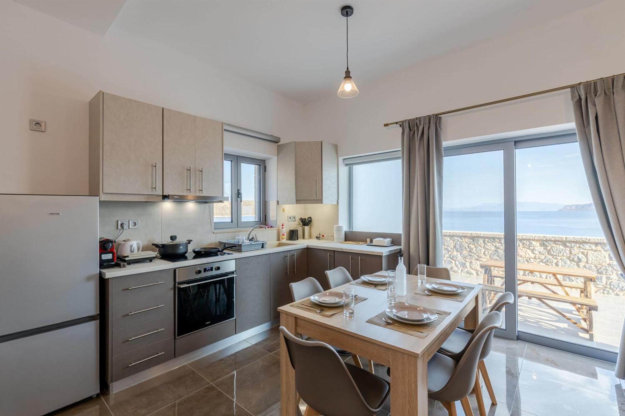 Katerina'S Villas - Monemvasia Beachfront Stone Paradise ภายนอก รูปภาพ